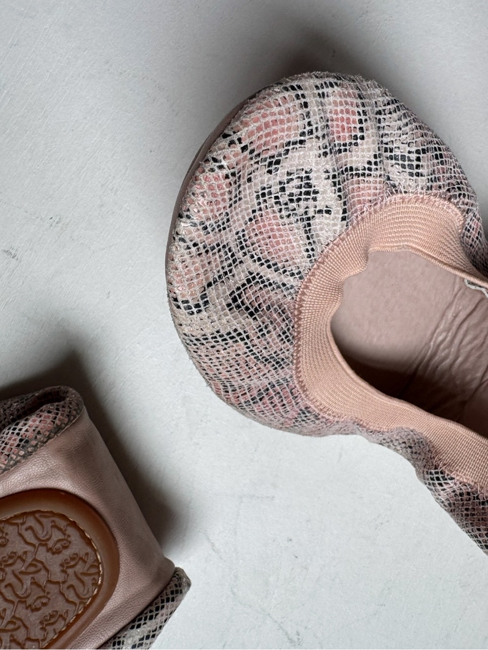 Yosi Samara Foldable Ballet Flat in Blush Multi - Picture 12 of 16
